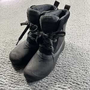 The North Face Boots Shellista III Shorty Womens 8 Black Gray Hiking Insulated